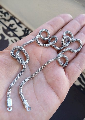 Gri Yılan Desenli Zincirli Kadın El Zinciri - Görsel 2