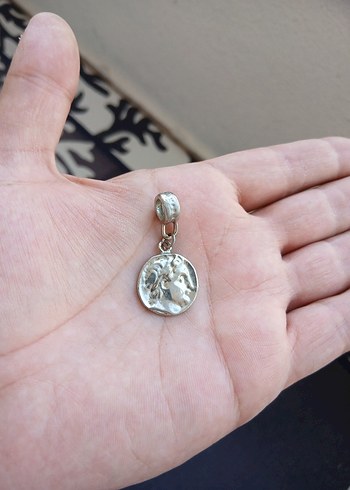 Bej Zincir Detaylı Vintage Kadın Charm - Görsel 2