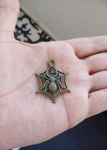 Örümcek Ağı Desenli Gotik Kadın Charm - Görsel 3