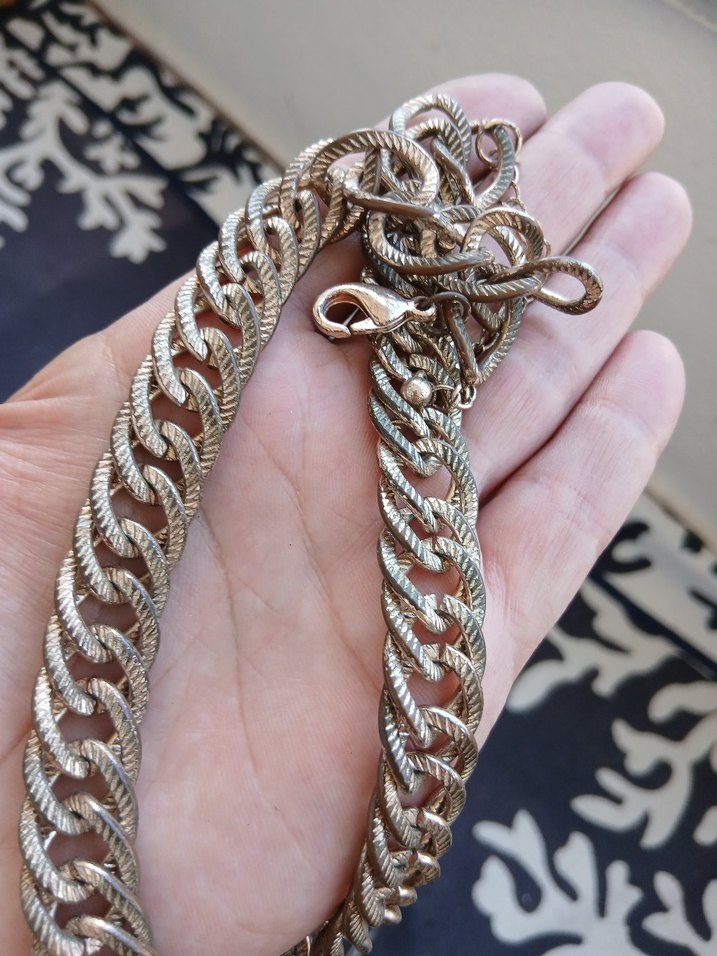 Altın Renkli Zincir Detaylı Kadın El Zinciri - Görsel 2