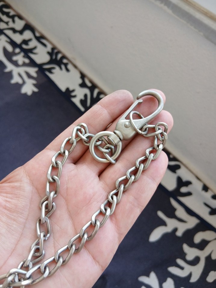 Gri Zincirli Kadın El Zinciri - Görsel 4