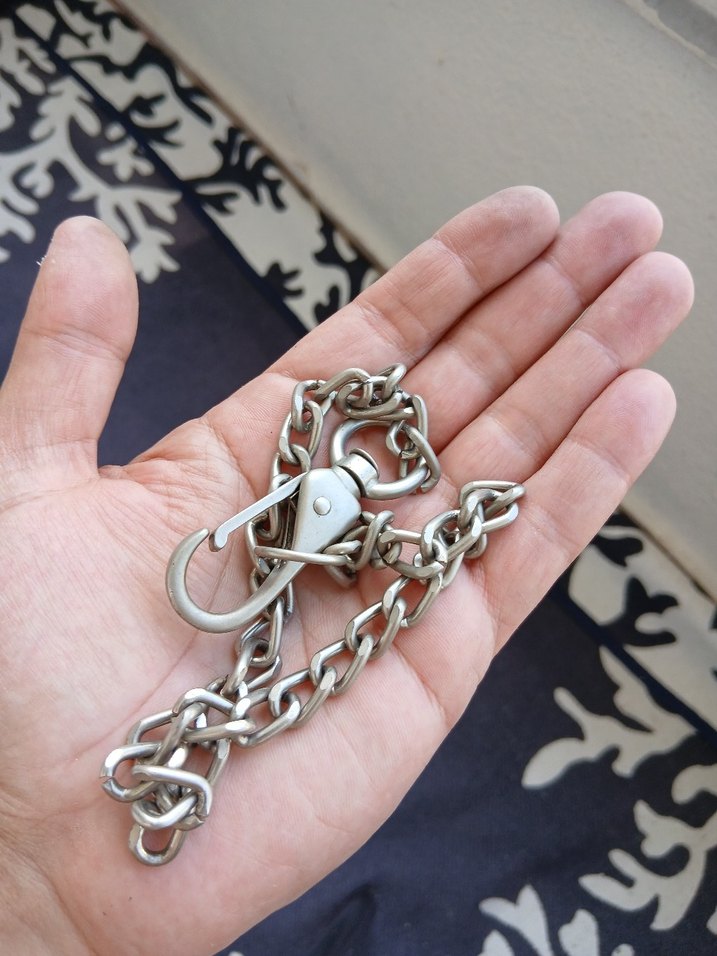 Gri Zincirli Kadın El Zinciri - Görsel 2