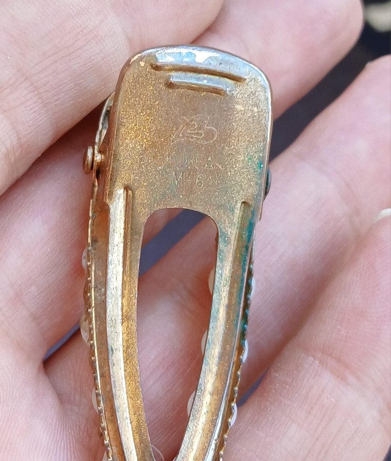 İnci ve Taş Detaylı Altın Renkli Saç Tokası - Görsel 2