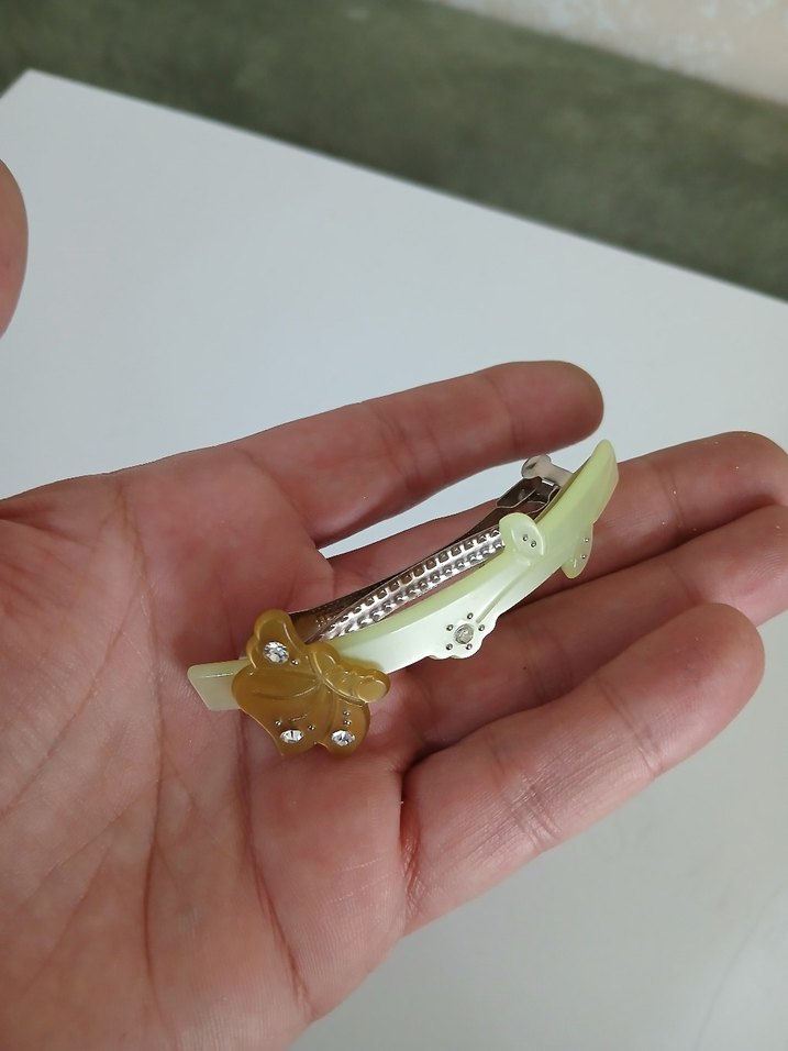 Bej Fiyonk Detaylı Kadın Saç Tokası - Görsel 4