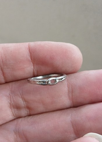 Zincir Detaylı Gri Kadın Yüzük - Görsel 2