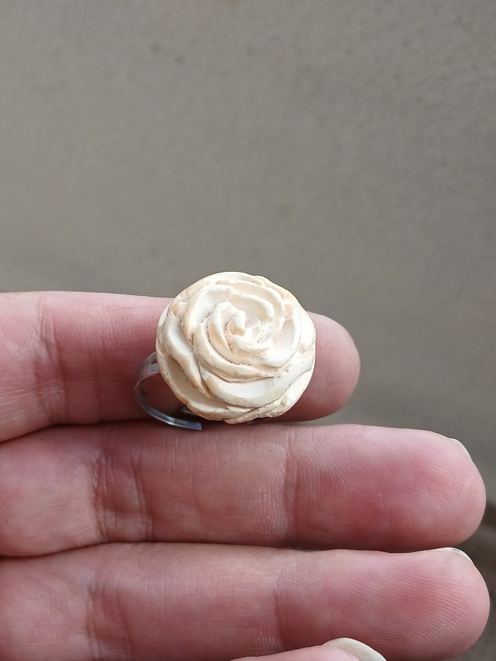 Vintage Düğmeli Beyaz Kadın Yüzük - Görsel 4