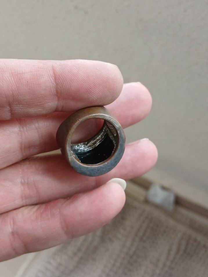 Parlak Siyah Gotik Kadın Yüzük - Görsel 4