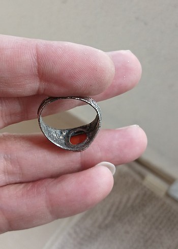 Bohem Tarz Gri Erkek Yüzüğü Kırmızı Taşlı - Görsel 2