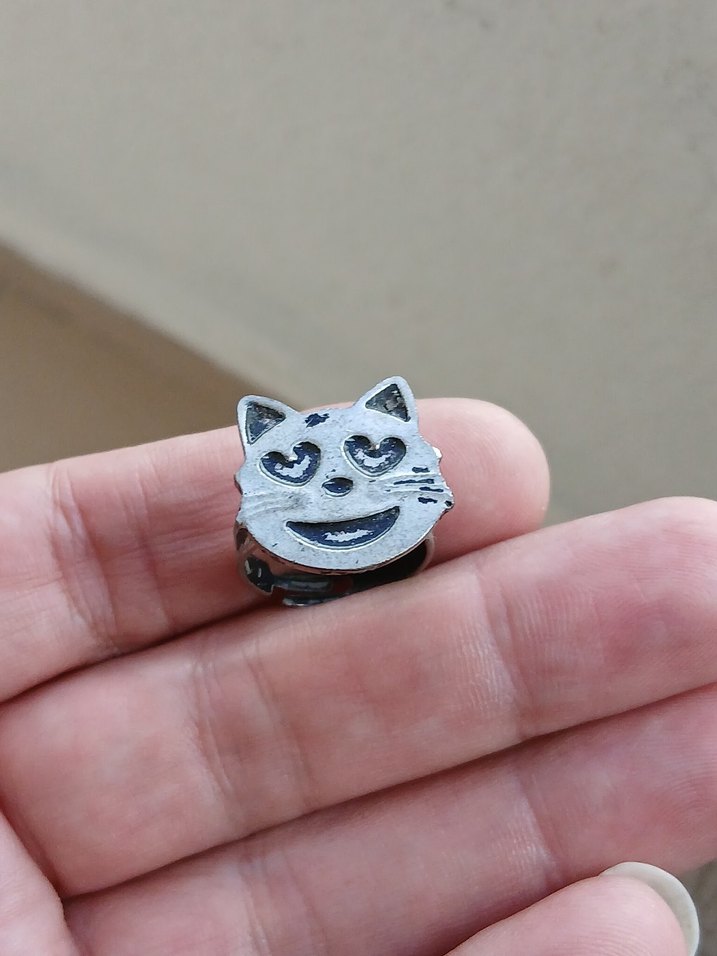 Gri Kedi Yüzü Figürlü Takı Aksesuarı - Görsel 4