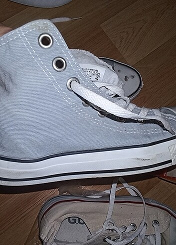 Diğer Converse