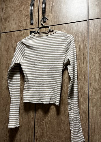 Bej Çizgili Uzun Kollu Kadın crop - Görsel 3