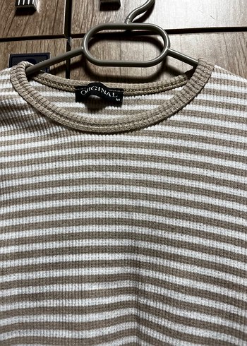 Bej Çizgili Uzun Kollu Kadın crop - Görsel 2