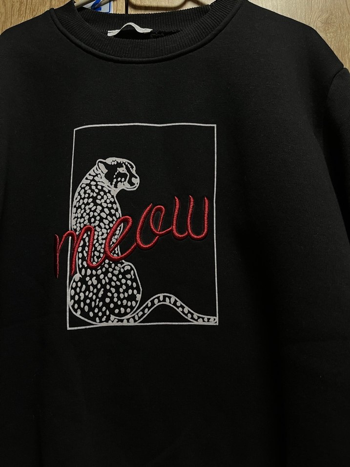 Siyah Baskılı Kadın Sweatshirt - Görsel 2