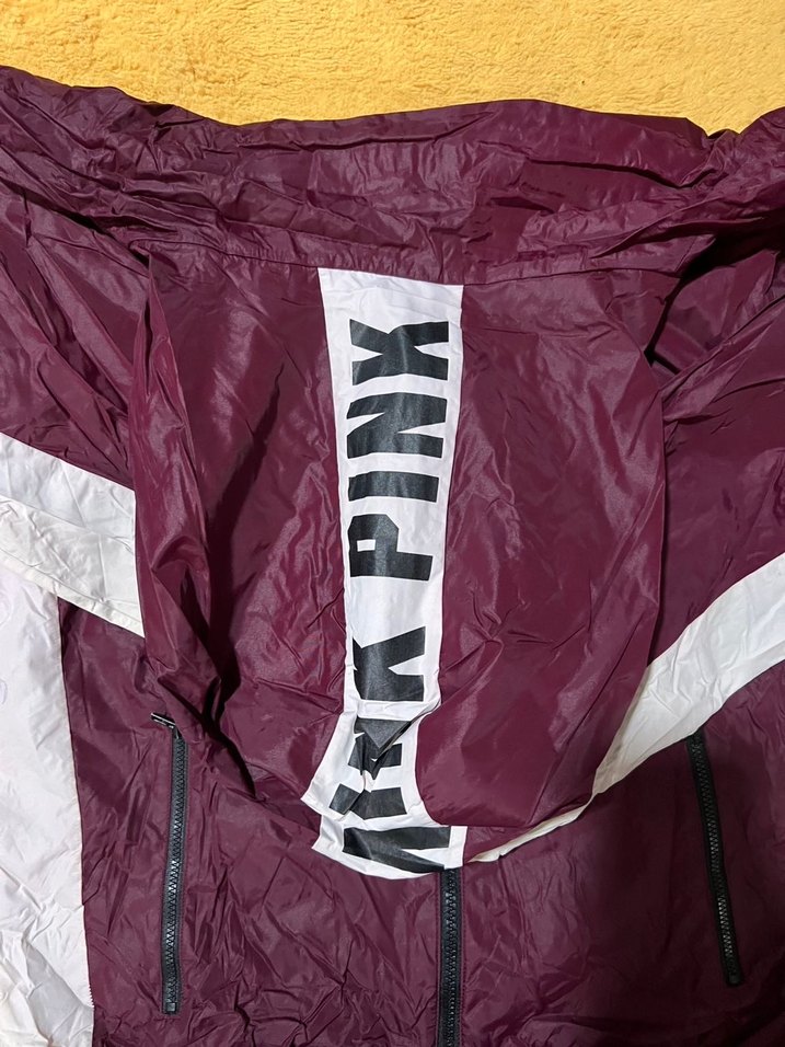 VS Pink Yağmurluk - Görsel 3