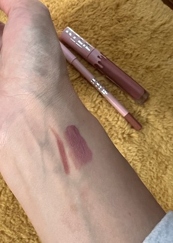 Kylie Ruj ve Kalem Seti - Görsel 6