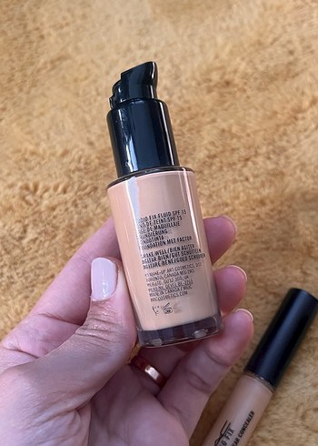 MAC Studio Fix Sıvı Fondöten SPF 15 - Görsel 5