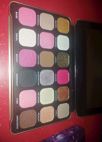Revolution Revolution bare pink paleti