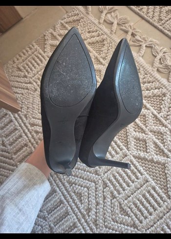 Siyah Süet Stiletto Topuklu Kadın Bot - Görsel 4