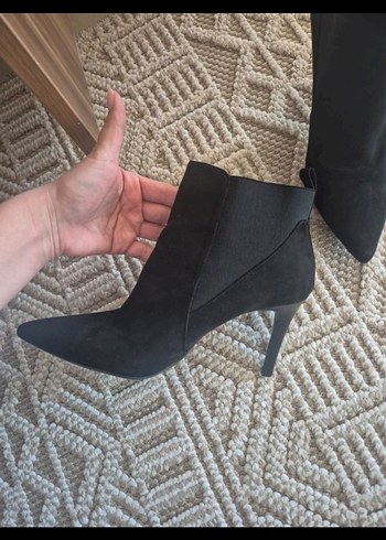 Siyah Süet Stiletto Topuklu Kadın Bot - Görsel 5