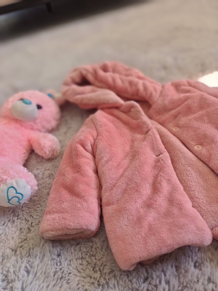 Kız Çocuk Pembe Kapüşonlu Kürklü Mont - Görsel 4