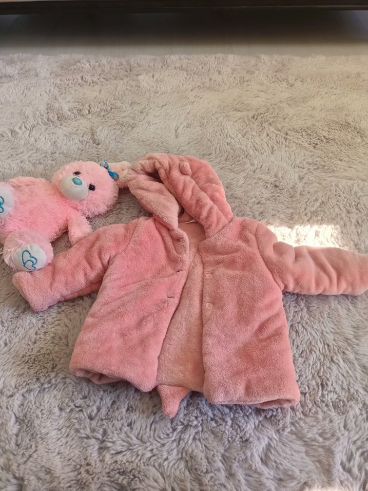 Kız Çocuk Pembe Kapüşonlu Kürklü Mont - Görsel 2