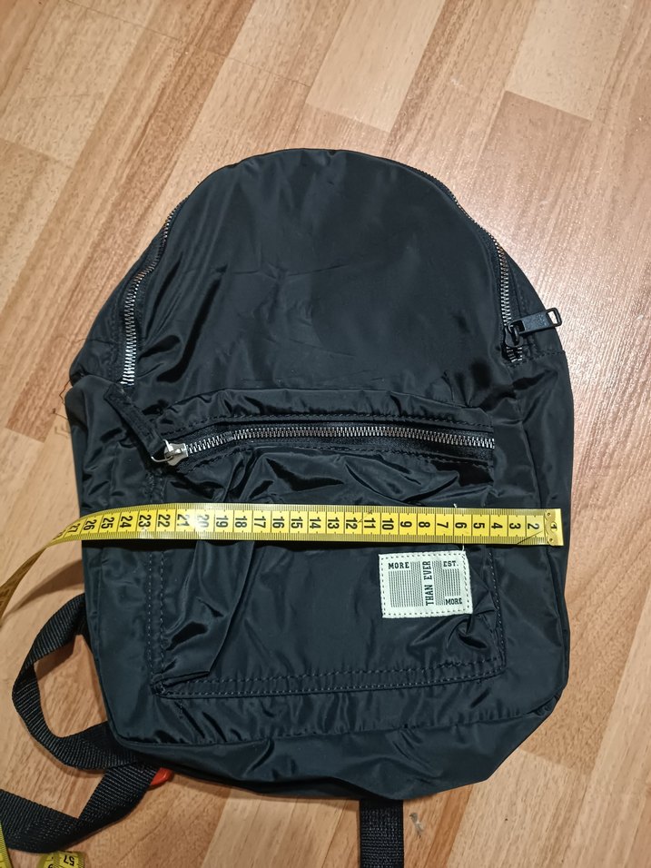 Siyah Fermuarlı Kadın Sırt Çantası - Görsel 2