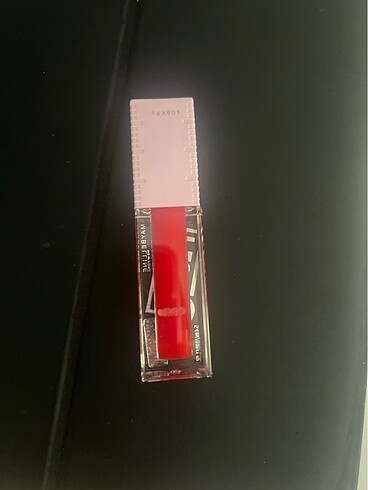 Maybelline Maybelline plump gloss 4 red flag