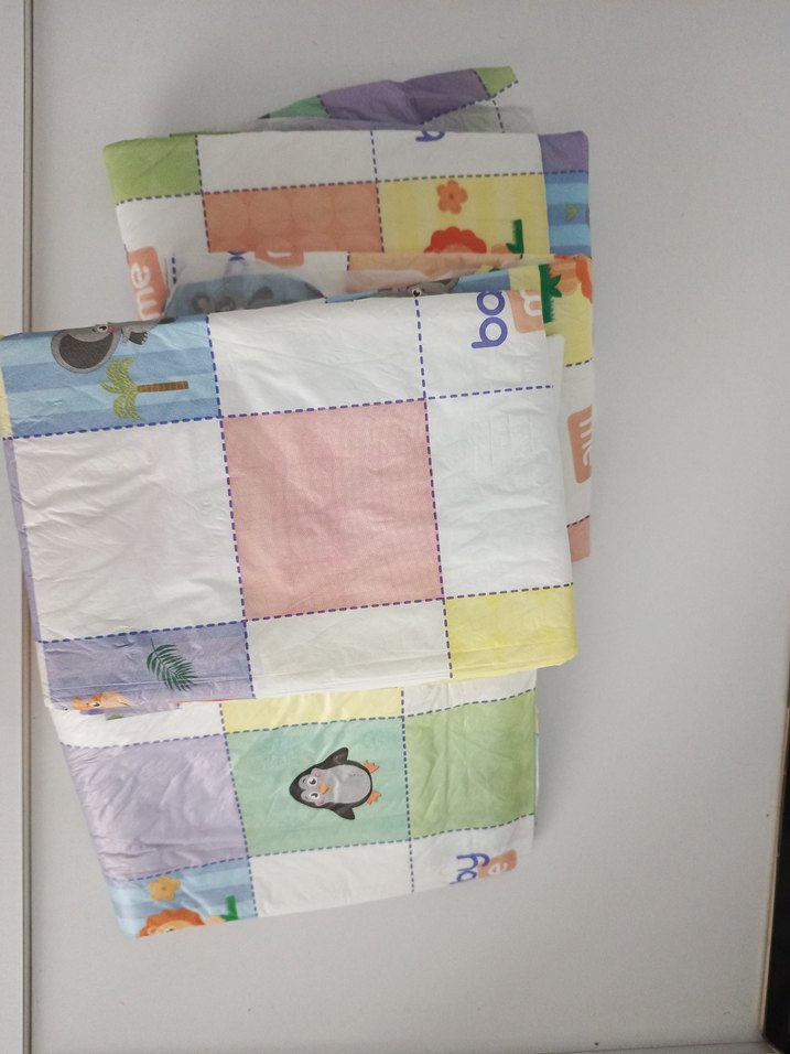 Pastel Renkli Kareli bebek alt değiştirme örtüsü - Görsel 2