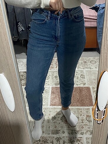 Stradivarius Slim Fit Mom Jean