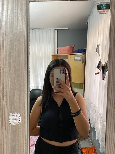 Düğmeli crop