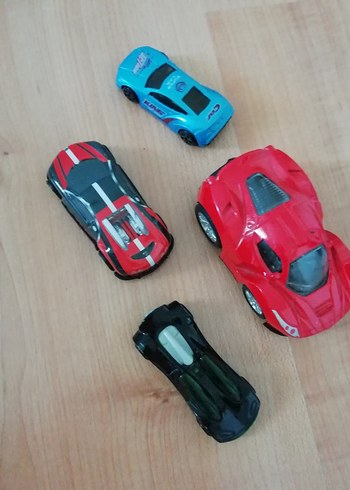 Renkli Mini Oyuncak Arabalar Seti