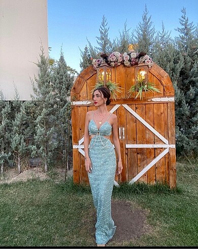 Yeşil payetli elbise