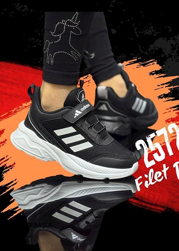 Erkek Çocuk Siyah Cırtlı Spor Ayakkabı