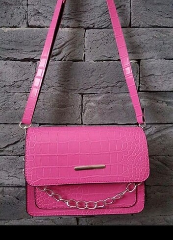 Ölçüleri yükseklik 14cm uzunluk 20cm en 7cm #Timsah desenli çan