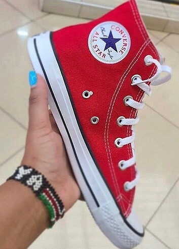 39 Beden ??Converse Bilek (Normal taban) ?Renk: Kırmızı ?Kumaş: Keten ?T