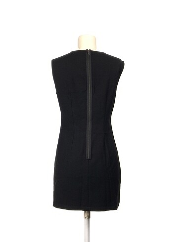 m Beden BCBG Maxazria Kısa Elbise %70 İndirimli.