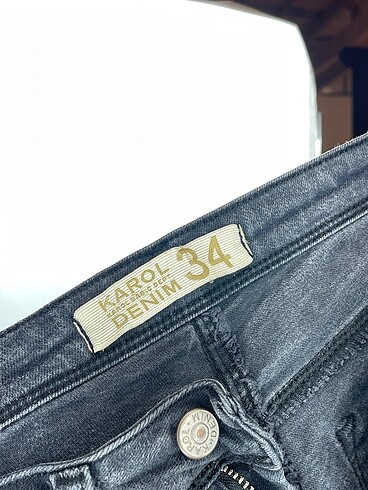 34 Beden gri Renk PreLoved Jean / Kot %70 İndirimli.