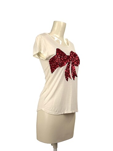 H&M H&M T-shirt %70 İndirimli.