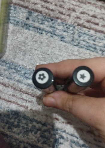 Parlak Siyah Maskara - Görsel 3