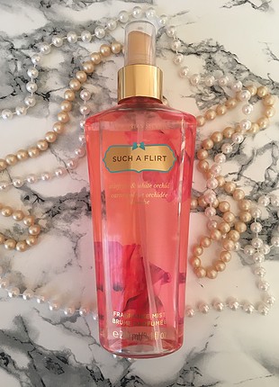 diğer Beden Victoria?s Secret Such a Flirt body mist