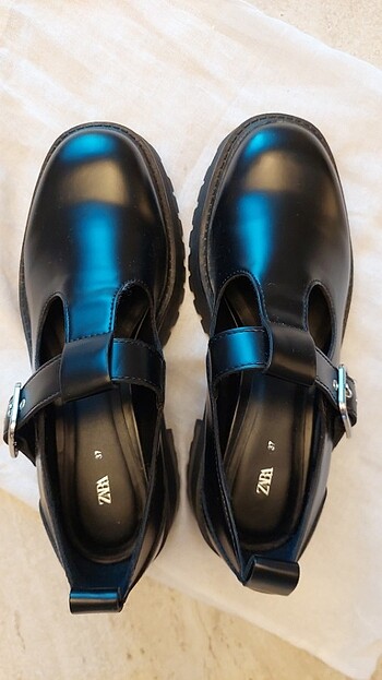 37 Beden siyah Renk Zara Kadın düz ayakkabı