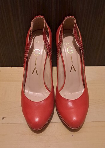 Kırmızı Deri Tokalı Yüksek Topuklu Stiletto