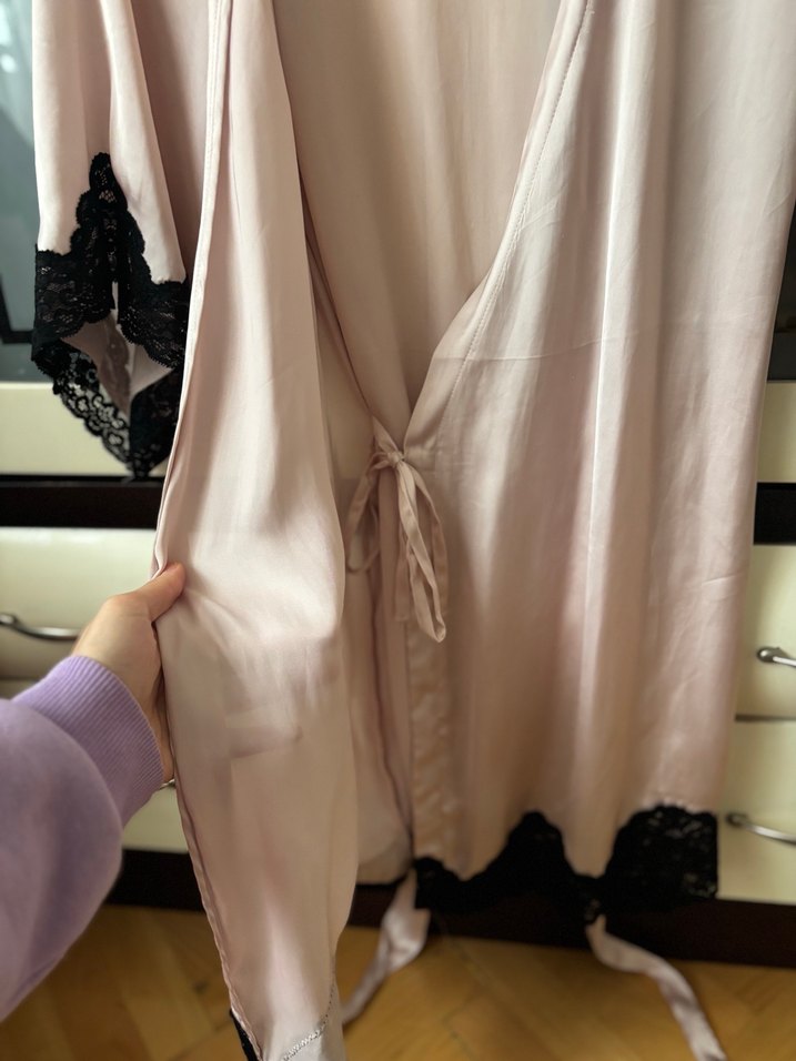 H&M Dantel Detaylı Midi Pembe Sabahlık - Görsel 3