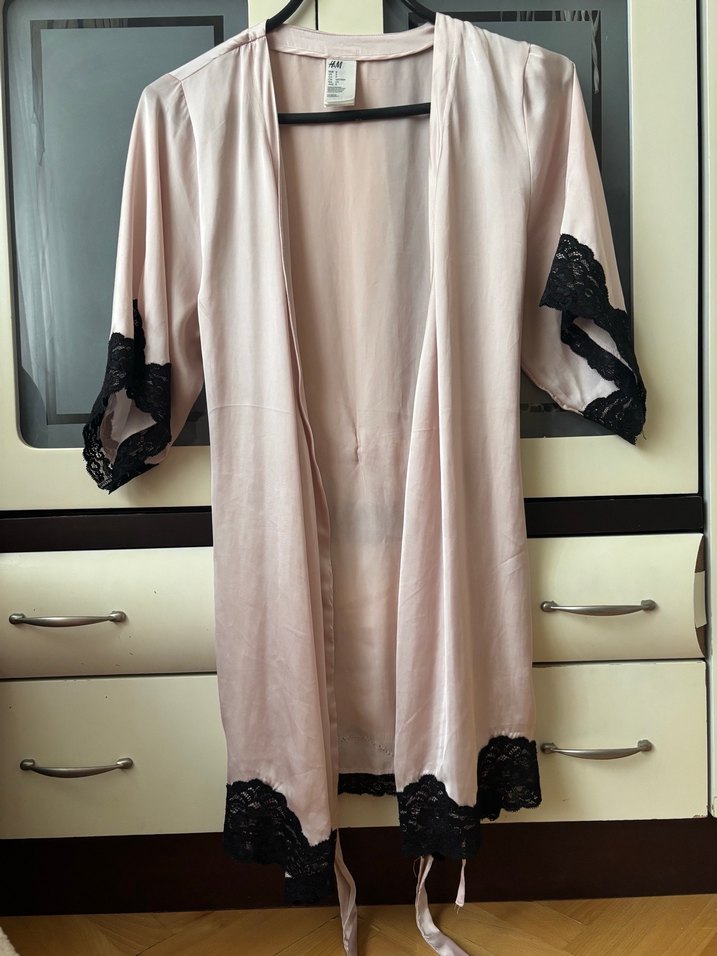 H&M Dantel Detaylı Midi Pembe Sabahlık - Görsel 4