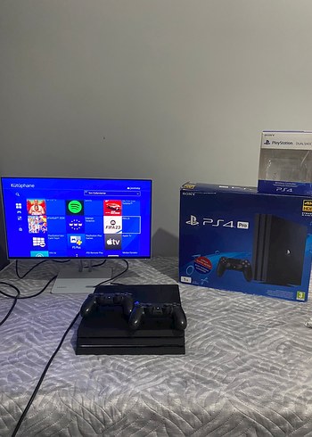 PlayStation 4 Pro Konsol ve 2 Kontrol Cihazı