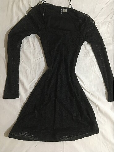 H&M siyah dantelli elbise