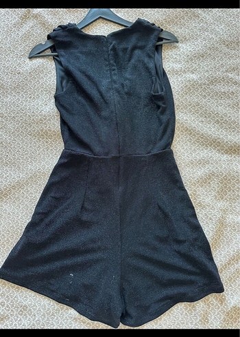 Siyah Drapeli Mini V Yakalı tulum - Görsel 8