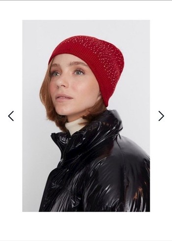 Kırmızı Parlak Kürklü Kadın Bere - Görsel 2