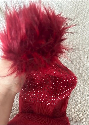 Kırmızı Parlak Kürklü Kadın Bere - Görsel 7