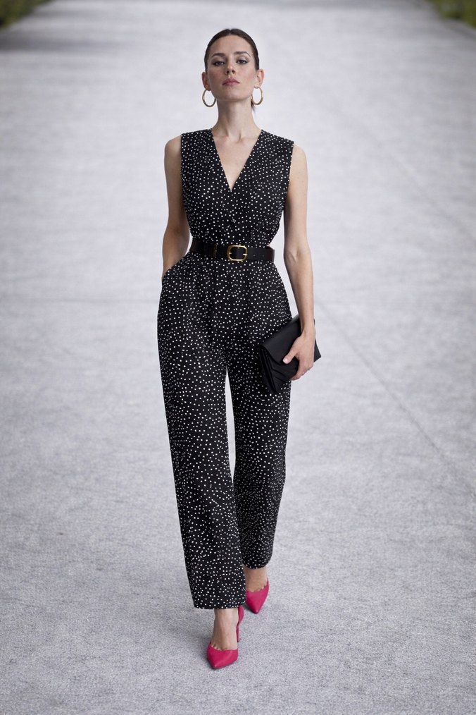 Zara Kadın Siyah Puantiyeli  V Yaka Tulum - Görsel 4